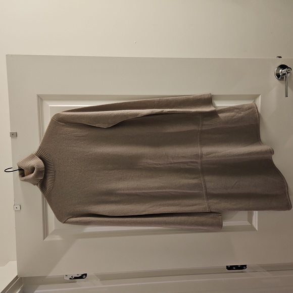 gkay Dresses & Skirts - Cashmere beautiful dress